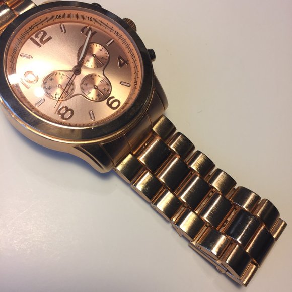 ⌚︎ALDO Rose Gold Analog Watch⌚︎ NEEDS BATTERY - Picture 4 of 7